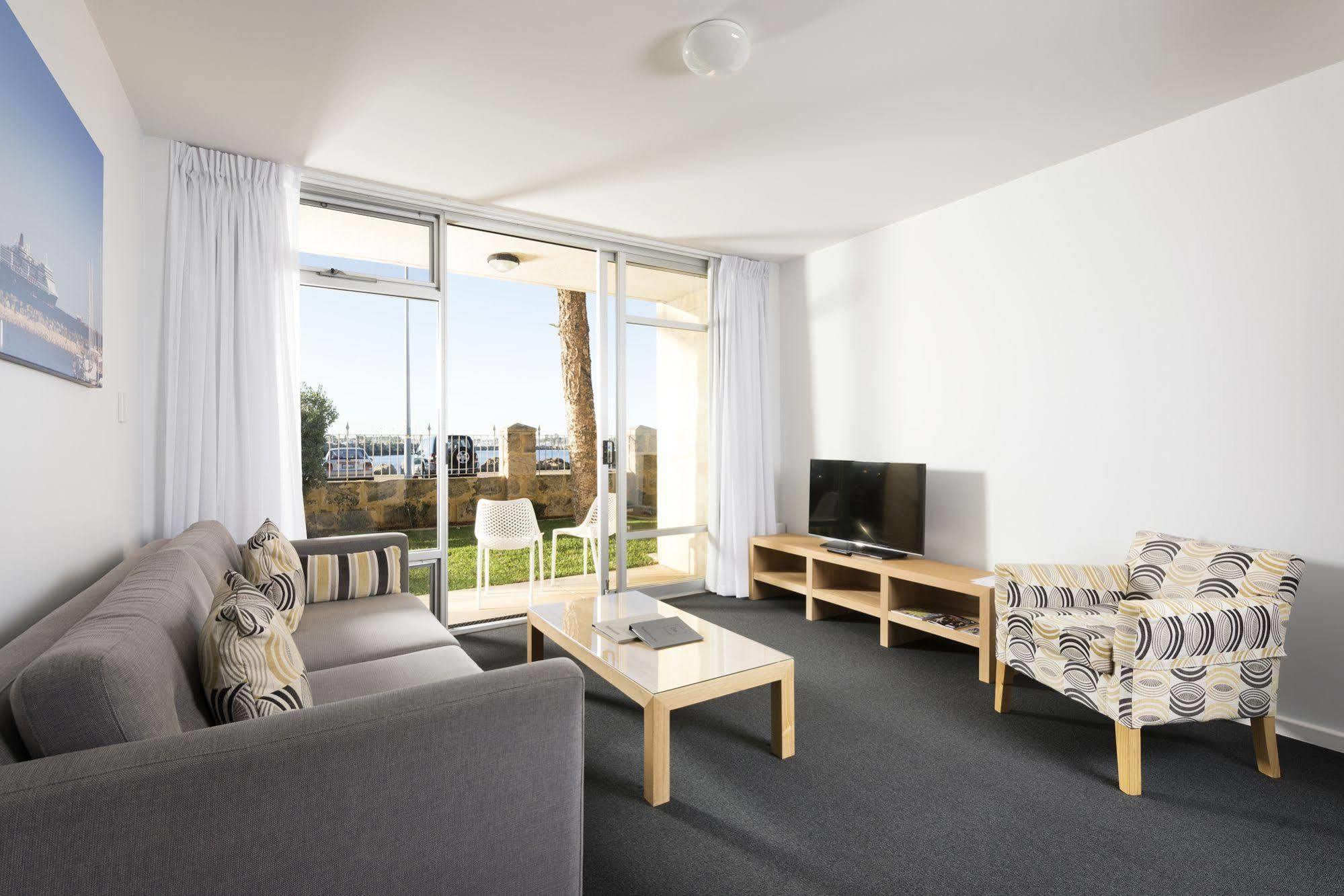 Be. Aparthotel 4*